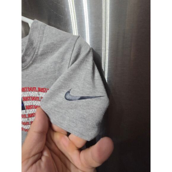 5/$25 "Just Do It" American Flag SS - Nike - 3/4 - Picture 4 of 5